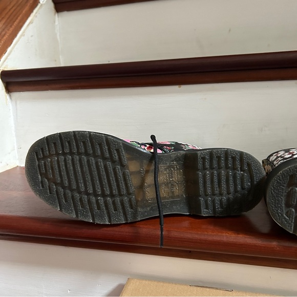 Doc Martens 1460 Pascal Floral Mashup Print Lace Up Boots Womens Size 8 - Picture 8 of 11